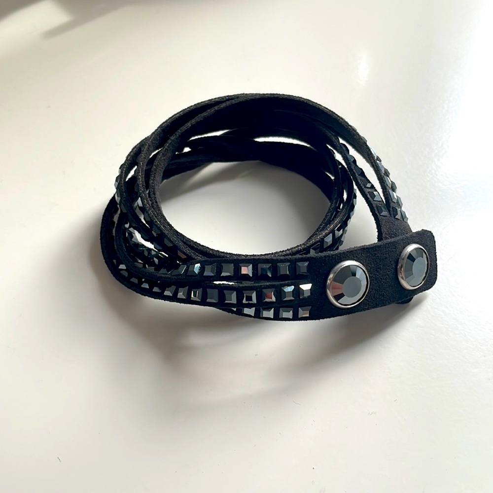 Black Swarovski bracelet wrap adjustable